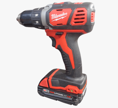 Taladro MILWAUKEE modelo 2606-20, incluye batería de 2ah y cargador, durabilidad asegurada de por vida.